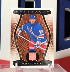 Wayne Gretzky 2023-24 - Leather Sp Parrallel #166 Artifacts Upper Deck